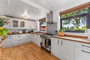 Kitchen- click for photo gallery